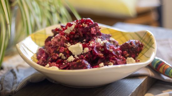 Warmer Rote Bete Feta Sonnenblumenkerne Salat