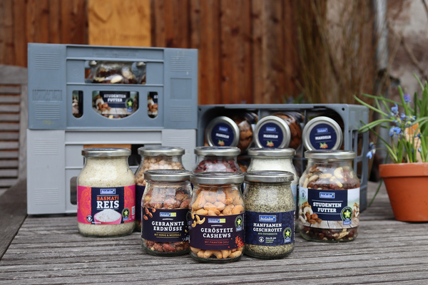 Hülsenfrüchte, Nüsse, Reis und weitere Produkte im Mehrwegglas