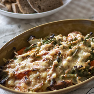 Bulgurauflauf mit Bohne und Mandel-Sesam Tofu