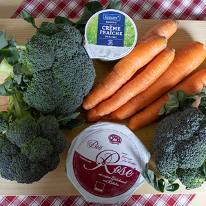 Zutaten für Brokkoli-Möhren-Suppe mit Brie