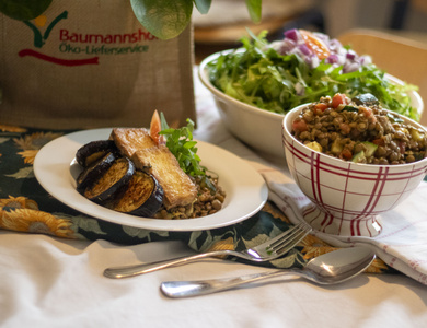 Linsensalat mit Aubergine und Tofu