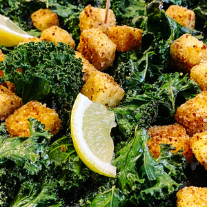 Grünkohlchips mit paniertem Käse