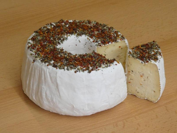 Produktfoto zu Dorfkäse Tomate Basilikum