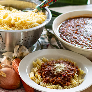 Vegane Linsenbolognese mit Fussili