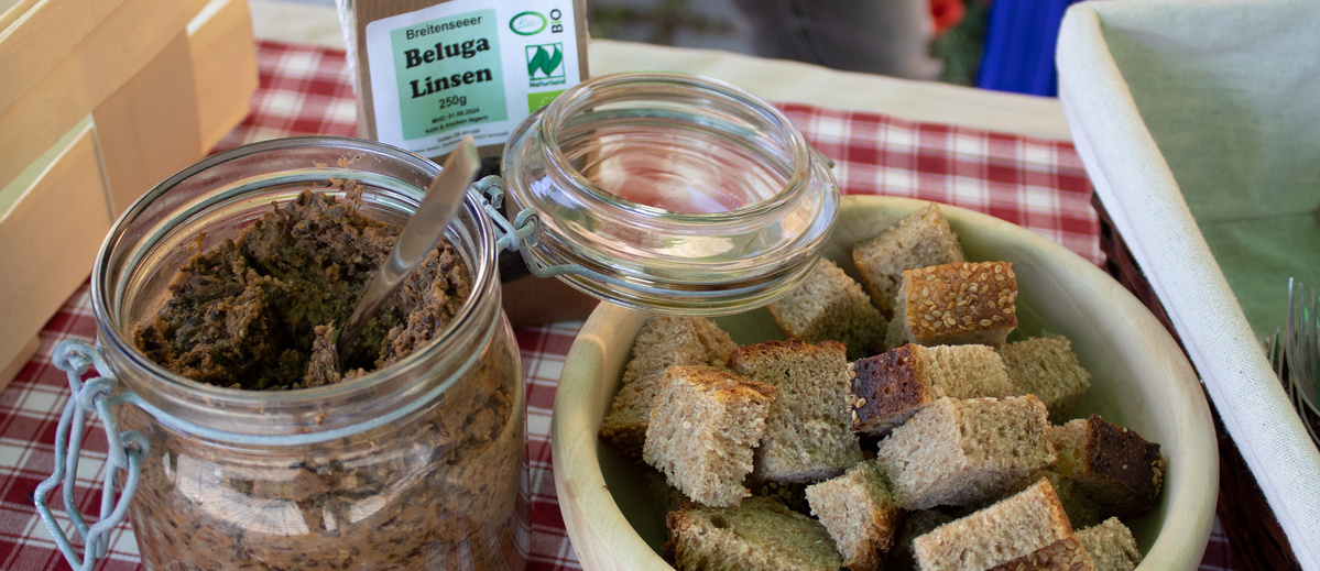 Aufstrich aus Beluga Linsen