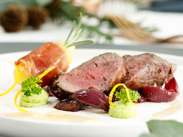 Wild an Rotwein-Confit