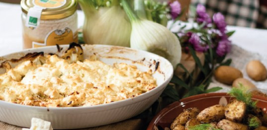 Feta-Honig-Fenchel mit gebackenen Kartoffelhälften