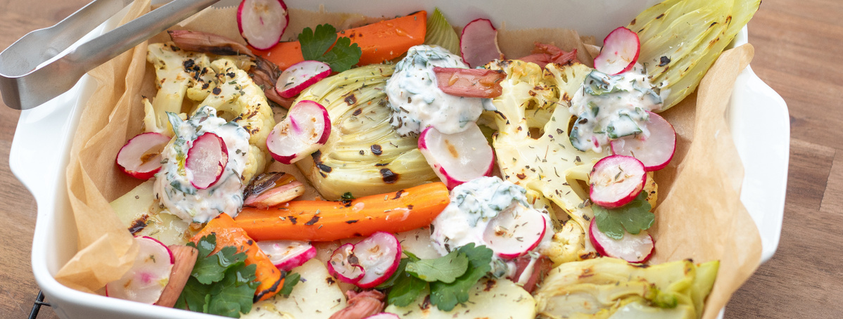 Saisonales gegrilltes Gemüse