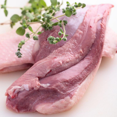 Produktfoto zu Gänsebrust regional ca. 300-500g, nur solange Vorrat reicht