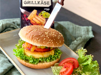 Burger mit Schweizer Brat- und Grillkäse mit Mango-Chutney