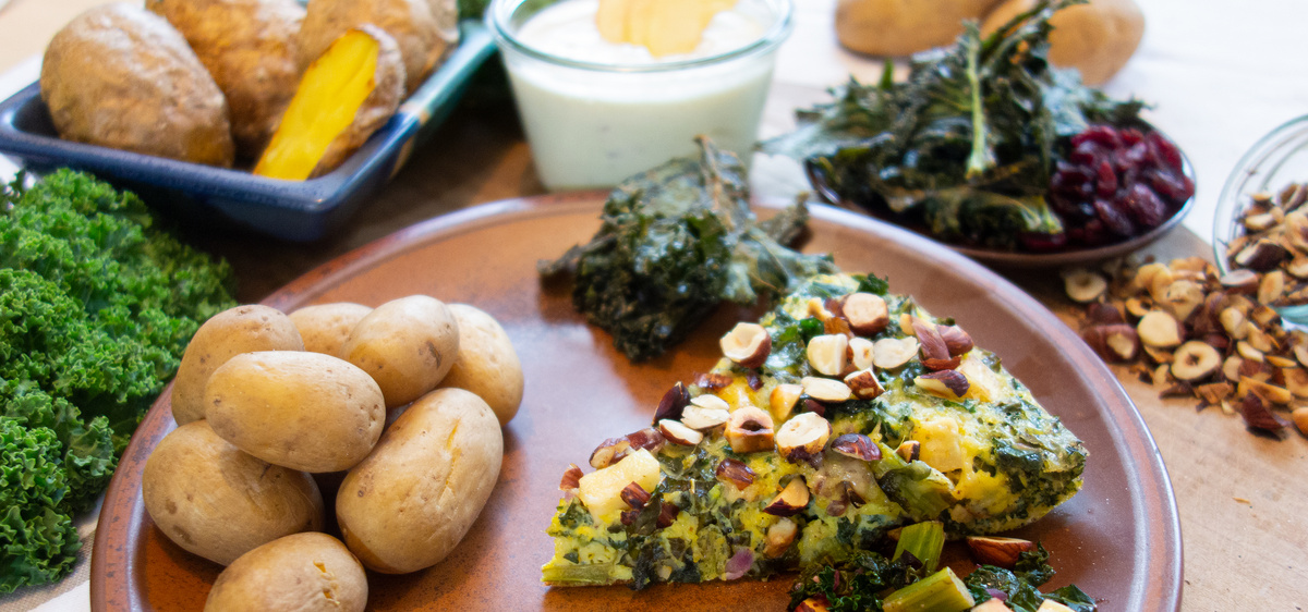 Kartoffeln mit Pastinaken-Grünkohl-Omelett