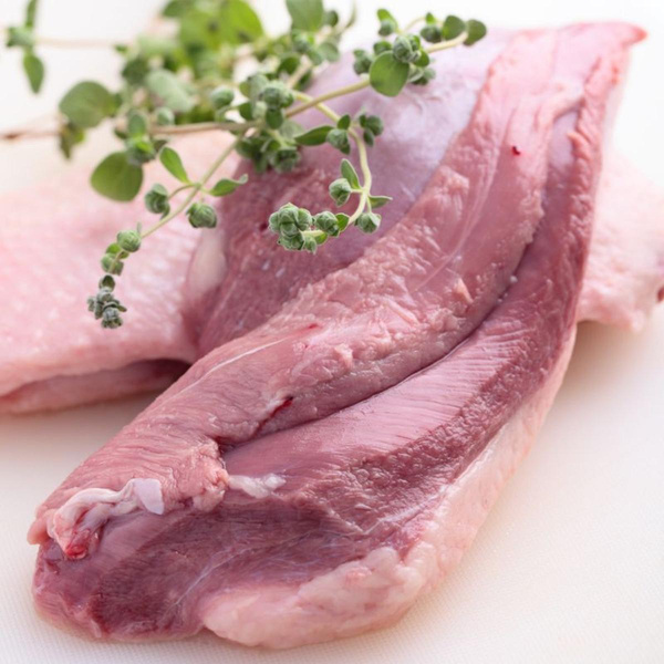 Produktfoto zu Gänsebrust regional ca. 300-500g, nur solange Vorrat reicht