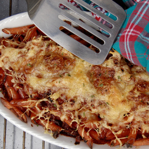 Rote Bete-Nudel-Gratin