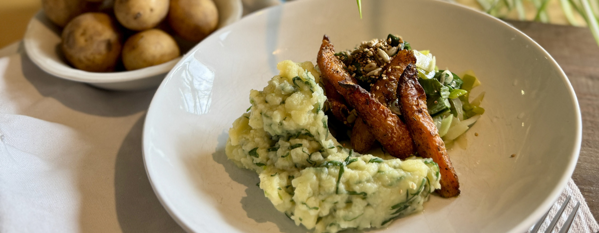 F:\Öko-pcg neu\Rezepte\Rezepte 2026\KW13 Bärlauch Kartoffel Stampf mit Lauch und Ofenschmorkarotten