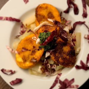 Silvaner-Kohlrabi mit panierten Zucchini