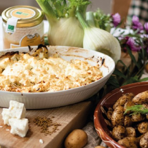 Feta-Honig-Fenchel mit gebackenen Kartoffelhälften