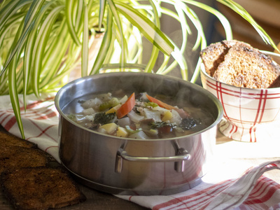 Gemüseeintopf von Wurzel bis Krone