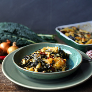 Schwarzkohl-Nudelauflauf