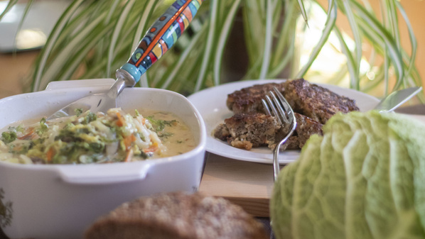 Festlicher Rahmwirsing und Pressknödel